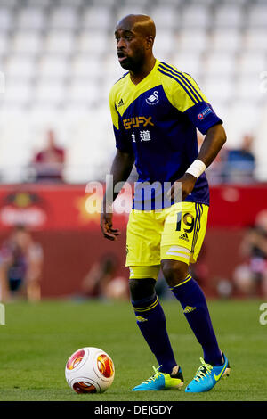 Valence, Espagne. 19e Août, 2013. Defender Dwight Tiendalli de Swansea City en action lors de l'Europa League match entre Valence et Swansea City du stade Mestalla. Credit : Action Plus Sport/Alamy Live News Banque D'Images