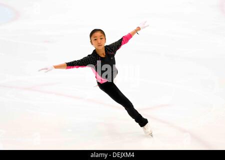 Sesto San Giovanni, Italie. 19e Août, 2013. Narumi Takahashi (Japon), Septembre 19, 2013 - Figure Skating de l'UIP : Lombardia Trophy 2013, à une session de formation en Palasesto, Sesto San Giovanni, Italie. (Photo par Enrico Calderoni/AFLO SPORT) Credit : AFLO Co.,Ltd/Alamy Live News Banque D'Images