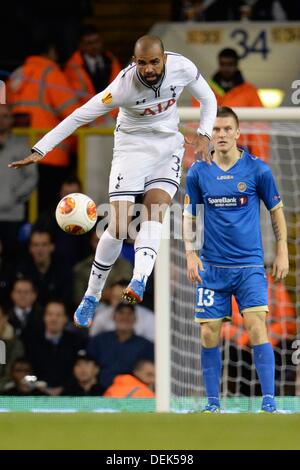 Londres, ANGLETERRE - 19 septembre : Sandro Tottenham's au cours de l'UEFA Europa League groupe K match entre Tottenham Hotspur d'Angleterre et de Norvège Tromso joué au stade de White Hart Lane, le 19 septembre 2013 à Londres, en Angleterre. Dpa : Crédit photo alliance/Alamy Live News Banque D'Images