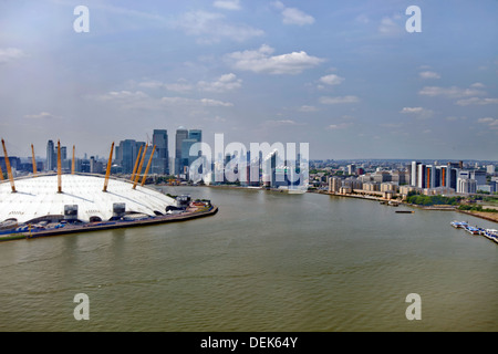 Royaume-uni, Angleterre, Londres, 02 Arena Canary Wharf Skyline Banque D'Images