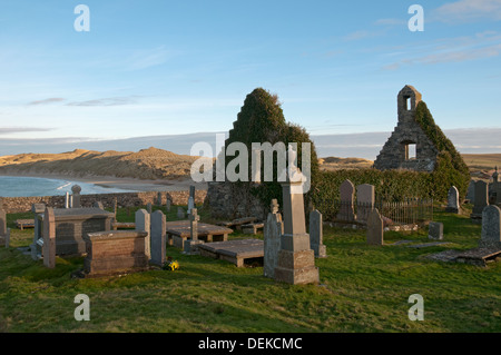 L'ancienne église (datée du 1619) et le cimetière de Balnakeil près de Durness, Sutherland, Scotland, UK. Banque D'Images