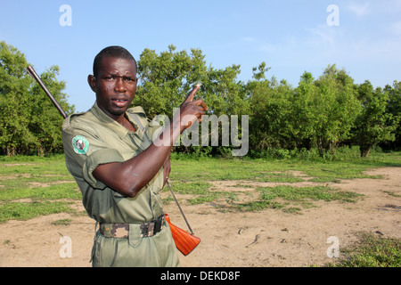 Guide sur Safari à pied Mole National Park, au Ghana Banque D'Images