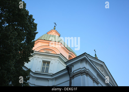 Église des Religieuses du Saint Sacrement au crépuscule. Nowe Miasto. Varsovie. La Pologne. Banque D'Images