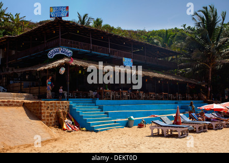 Restaurant sur la plage, Shiva Valley, Anjuna, Nord de Goa, Goa, Inde Banque D'Images