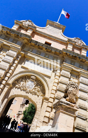 City Gate à Mdina, une cité Médiévale et ancienne capitale de Malte. Banque D'Images