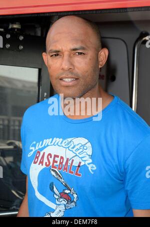 New York, USA. 20e Août, 2013. Mariano Rivera lors d'une apparition publique pour Gray Line Ride of Fame intronisation Mariano Rivera, Yankee Stadium, New York, USA 20 septembre 2013. Credit : Derek Storm/Everett Collection/Alamy Live News Banque D'Images