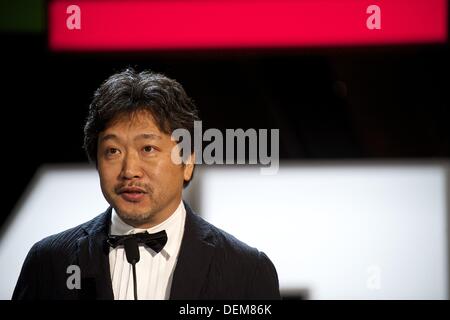 San Sebastian, Espagne. 20e Août, 2013. Hirokazu Koreeda assiste à la cérémonie d'ouverture du 61e Festival International du Film de San Sebastian le 20 septembre 2013 à San Sebastian, Espagne. Crédit : Jack Abuin/ZUMAPRESS.com/Alamy Live News Banque D'Images