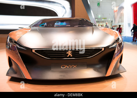 Francfort - SEPT 16 : Peugeot Onyx Plug-in-Hybrid Concept car illustré à la 65ème IAA (Internationale Automobil Ausstellung) Banque D'Images