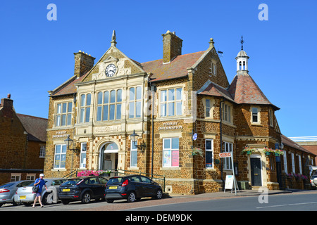 Tourist Information Centre (Mairie) sur le Livre vert, Hunstanton, Norfolk, Angleterre, Royaume-Uni Banque D'Images