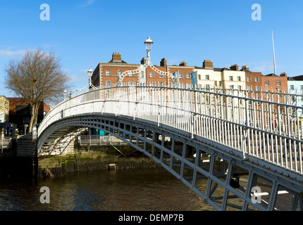 Hapenny Pont dans Dublin Ireland Banque D'Images