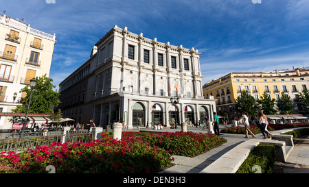 MADRID - circa 2013 : Royal Opera dans une journée ensoleillée Banque D'Images