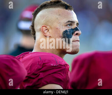 Palo Alto, CA, USA. 21e Août, 2013. 21 septembre 2013 : Stanford Cardinal de secondeur Shayne Skov (11) en action au cours de la NCAA Football match entre le Stanford Cardinal et l'Arizona State Sun Devils Stadium à Stanford à Palo Alto, CA. Stanford a défait l'Arizona 42-28. Credit : Cal Sport Media/Alamy Live News Banque D'Images