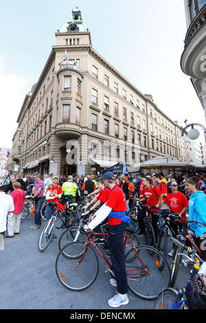 Zagreb, Croatie. 22 août, 2013. Semaine européenne de la mobilité 2013, Zagreb, Croatie. Une course appelée 'Zagrebacka zbica' qui s'est tenue le 22 septembre, le Crédit : Nino/Marcutti Alamy Live News Banque D'Images