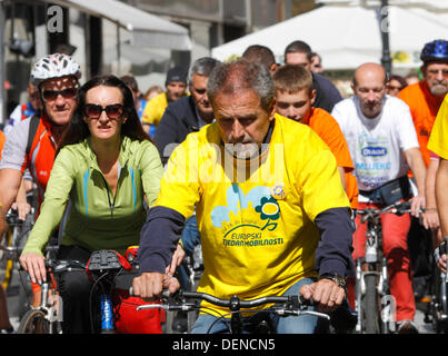 Zagreb, Croatie. 22 août, 2013. Semaine européenne de la mobilité 2013, Zagreb, Croatie. Une course appelée 'Zagrebačka žbica' qui s'est tenue le 22 septembre au maire de Zagreb, Milan Bandic, au centre Crédit : Nino Marcutti/Alamy Live News Banque D'Images