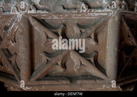 Détail de la police, l'église Saint Jean-Baptiste, Crowle, Worcestershire, Angleterre, RU Banque D'Images