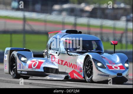 Austin, Texas, États-Unis. 21e Août, 2013. # 0 VOITURES DELTAWING DELTAWING LM12 ANDY MEYRICK (USA) Katherine Legge (USA) : Action de Crédit Plus Sport/Alamy Live News Banque D'Images