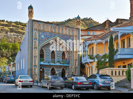 Orbeliani Bathhouse, carreaux, façade de style islamique des bains de soufre, Tbilissi, Géorgie Banque D'Images