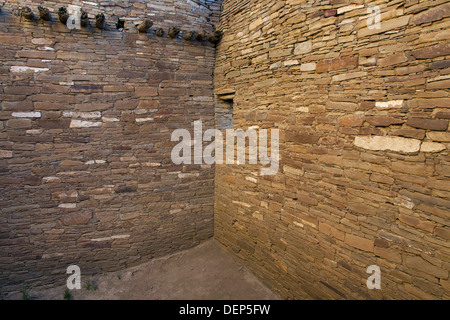 Chambre intérieure de Pueblo Bonito dans le Chaco Culture National Historical Park, Nouveau Mexique. Banque D'Images