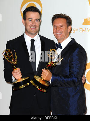 22 septembre 2013 - Los Angeles, Californie, États-Unis - Carson Daly, Mark Burnett participant à la 65e Emmy Primtime Awards-Press prix tenue lors de la Nokia Theatre de Los Angeles, Californie le 22 septembre 2013. Crédit Image : 2013(© D. Long/Globe Photos/ZUMAPRESS.com) Banque D'Images