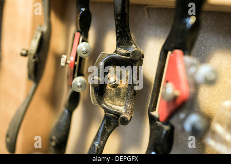 Close up of acoustic guitar components Banque D'Images