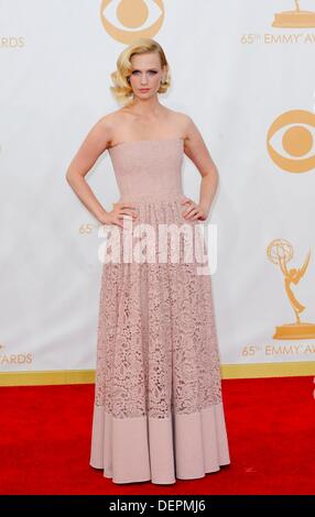 Los Angeles, CA. 22 août, 2013. January Jones aux arrivées pour la 65e Primetime Emmy Awards - Arrivals, Nokia Theatre L.A. Vivre, Los Angeles, CA Septembre 22, 2013. Credit : Elizabeth Goodenough/Everett Collection/Alamy Live News Banque D'Images