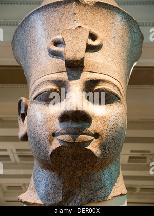 Le British Museum, Londres - tête de granit colossal d'Amenhotep III  2 Banque D'Images