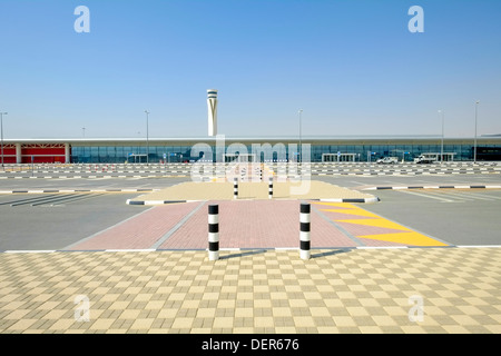 Nouvelle aérogare à l'aéroport international Al Maktoum à Dubai World Central district, Dubai Emirats Arabes Unis Banque D'Images