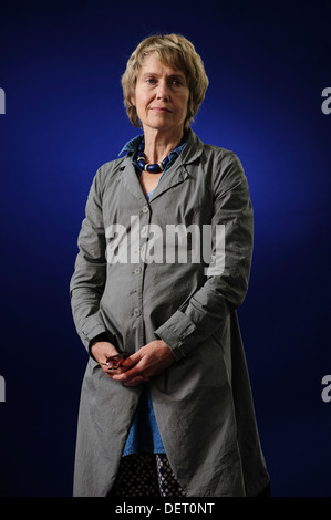 Jennie Erdal, écrivain écossais, assistant à l'Edinburgh International Book Festival, lundi 12 août 2013. Banque D'Images