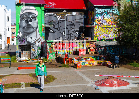 Dans hjartatorg hjartagardourinn grafitties o coeur (square). Reykjavik. L'Islande, l'Europe. Banque D'Images