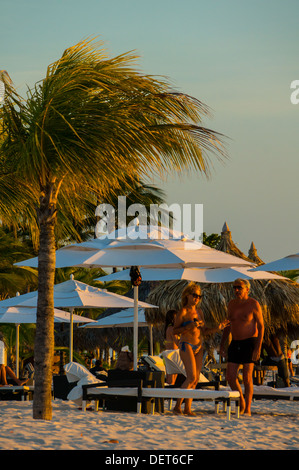 Coucher du soleil Bucuti Beach Resort Aruba Banque D'Images