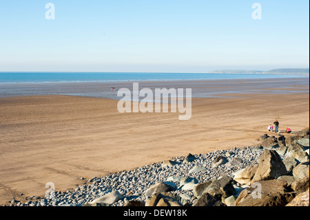 La crête de galets et la plage à Westward Ho ! Devon, England, UK Banque D'Images