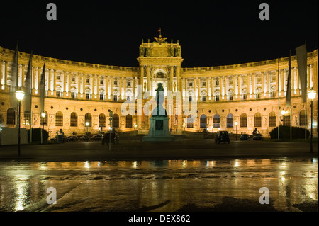 Palais impérial Hofburg de Vienne la nuit, - Autriche Banque D'Images