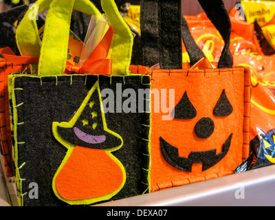 Thème de l'Halloween en bonbons Hershey's Chocolate World Times Square, NYC Banque D'Images