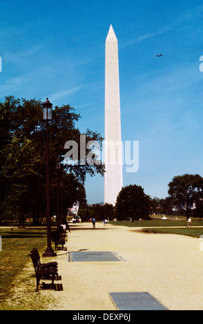 Washington DC États-Unis Washington Monument Mémorial du 19e siècle pour commémorer George Washington le père fondateur et premier président des États-Unis - c'est le plus haut obélisque du monde Banque D'Images