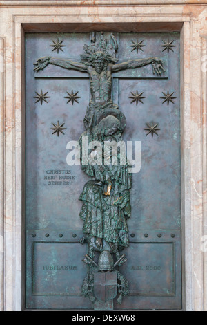 La porte du Jubilé à la célèbre Basilique Saint-Jean de Latran à Rome, Italie Banque D'Images