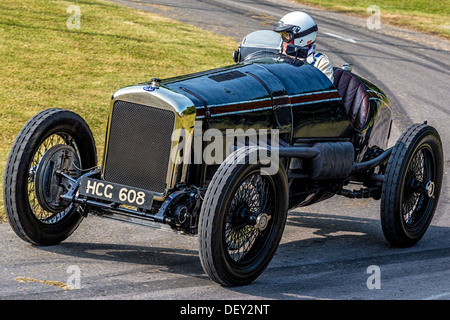 1923 Delage DH V12 avec pilote Robert Coucher au Goodwood Festival of Speed 2013, Sussex, UK. Banque D'Images