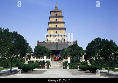 Vue de la Giant Wild Goose Pagoda bouddhiste ou la Grande Pagode de l'Oie Sauvage construite en 652 au cours de la dynastie des Tang et situé dans le sud de Xi'an, province du Shaanxi, Chine Banque D'Images