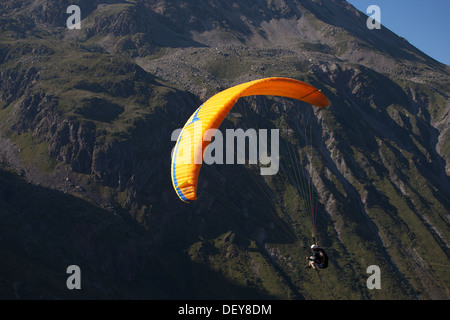 Vallée du Glandon deltaplane Rhone Alpes France Banque D'Images