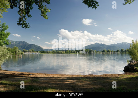 Lieu de Baignade au lac de Chiemsee, Uebersee, région de Chiemgau en Bavière Banque D'Images