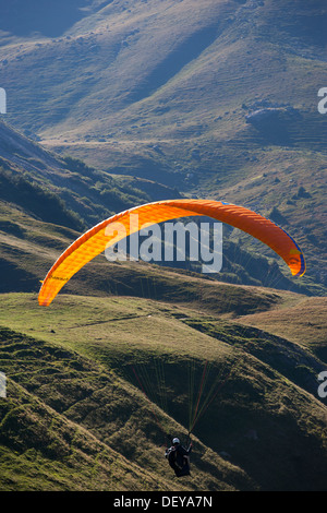 Vallée du Glandon deltaplane Rhone Alpes France Banque D'Images