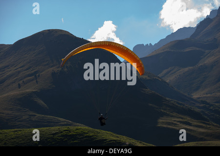 Vallée du Glandon deltaplane Rhone Alpes France Banque D'Images