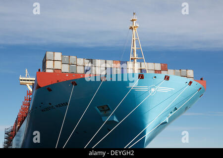 Copenhague, 25 septembre 2013. Aujourd'hui Son Altesse Royale la princesse Mary de Danemark a officiellement nommé le triple-E-conteneurs Maersk majestueux à Langelinie dans le port de Copenhague. La cérémonie a également été marquée par l'ouverture de la zone d'exposition et les visites à bord du navire pour le public. La majestueuse Maersk à Langelinie dans port de Copenhague le jour de la cérémonie de baptême. Credit : Niels Quist/Alamy Live News Banque D'Images