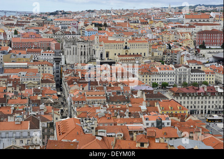 Vue depuis la forteresse Castelo de São Jorge sur la ville de Lisbonne, Portugal, Europe Banque D'Images