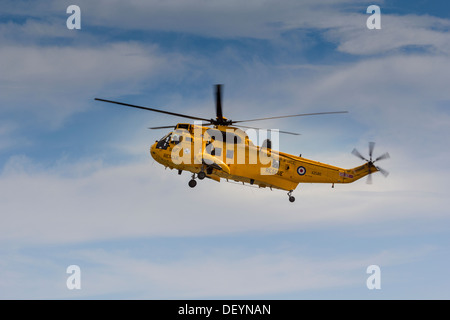 L'hélicoptère de recherche et sauvetage de la RAF Lossiemouth À PARTIR DE L'ECOSSE Banque D'Images