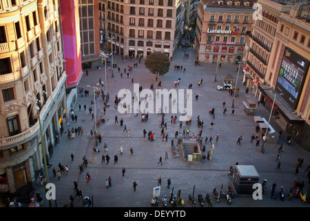 Plaza del Callao square dans la rue Gran Via, le centre-ville de Madrid, Espagne, Europe Banque D'Images