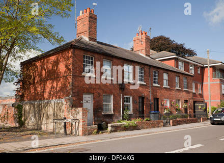 Maisons dans Commercial Road, Devizes, Wiltshire, Angleterre, Royaume-Uni Banque D'Images