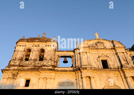 Détail, extérieur, Catedral de la Asuncion, 1860, Leon, Nicaragua, Amérique Centrale Banque D'Images