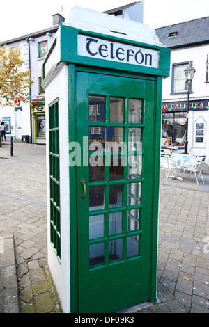 Vieil irlandais telefon téléphone vert fort westport County Mayo république d'Irlande Banque D'Images