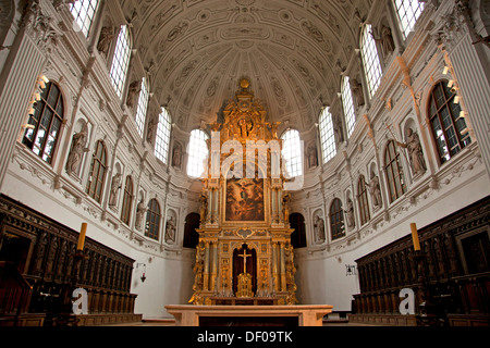 Intérieur de l'église jésuite catholique Saint Michel à Munich, Bavière, Allemagne Banque D'Images