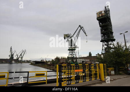 Gdansk, Pologne 26 Septembre 2013 Les travailleurs des chantiers navals de Gdansk Shipyard a commencé la grève. La demande d'arriérés de salaire des travailleurs. Chantier naval de Gdansk a des problèmes financiers. Employés de peut recevoir de rémunération en plusieurs fois. Credit : Michal Fludra/Alamy Live News Banque D'Images